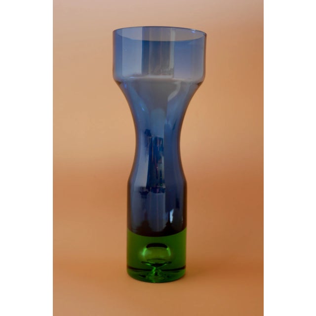 Blue Mid-Century Modern Scandinavian Bright Blue and Emerald Green Glass Vase from Borgström Åseda, Sweden For Sale - Image 8 of 11