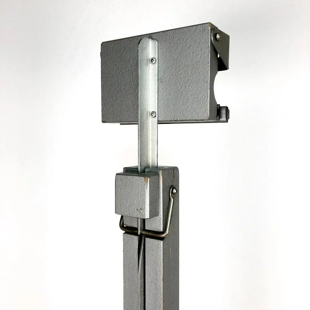 Card stand for school maps, school wall cards, vintage, 1950s. Lacquered wood with cast iron. Height adjustable in 7 steps...