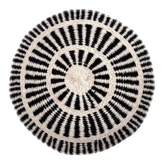 Round Cushion - Natural & Black (M) For Sale