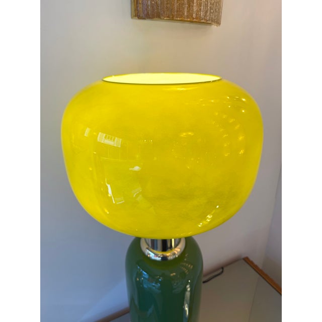 Contemporary Pair of Brass and Yellow Murano Glass Bulb Shade Lamps, Italy For Sale - Image 9 of 12