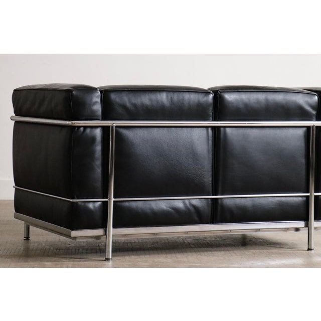 LC2 2-Seater Sofa by Charlotte Perriand and Le Corbusier for Cassina, 1965 For Sale - Image 12 of 15