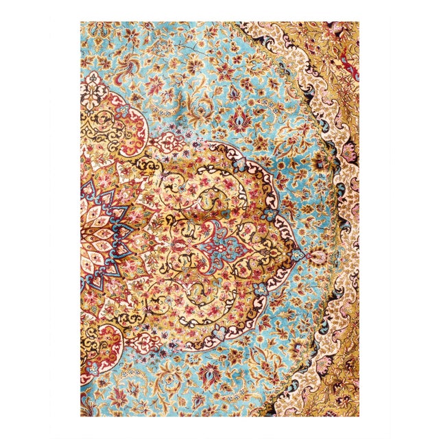 Viscose on a cotton foundation with a medallion This rug has a dense, soft pile, and excellent quality, to ensure that you...
