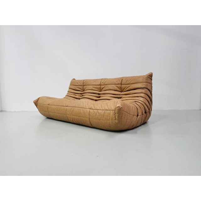 1970s French 3-Seater Togo Sofa in Camel Leather attributed to Michel Ducaroy for Ligne Roset For Sale - Image 5 of 14