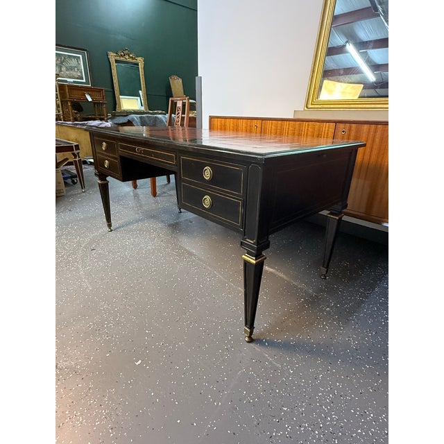 French 1990s Lillian August for Hickory White Ebonized Leather Top Desk With Pull-Out Slides For Sale - Image 3 of 12