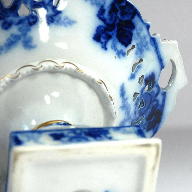 Antique White & Blue Centerpiece, 19th Century For Sale - Image 9 of 11
