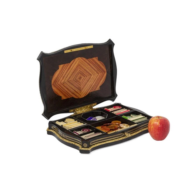 Game Box in Wood and Gilt Brass For Sale - Image 9 of 13