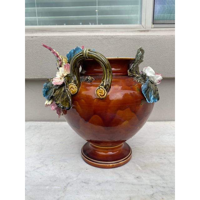 Ceramic 19th Century Large Austrian Parrots & Flowers Cache Pot For Sale - Image 7 of 10