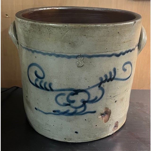 Antique 19th Century American Stoneware Crock or Jardiniere With Blue Eagle Folk Art Decoration For Sale - Image 4 of 12