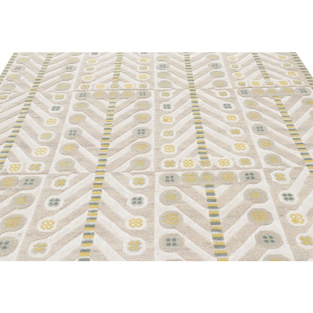 Looking for a custom size? For more information on customization capabilities, please reach out to custom@chairish.com....