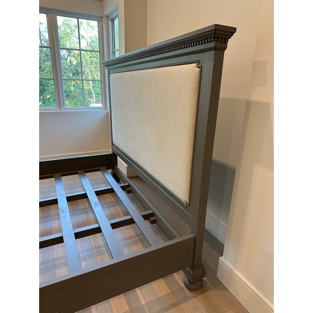 2010s Rh Restoration Hardware St. James Fabric Panel King Bed W/Footboard - Antiqued Graphite & Sand Belgian Linen For Sale - Image 5 of 12