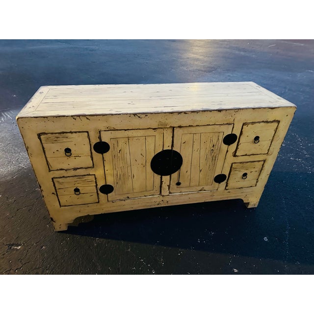 Mid 20th Century Asian Ming Style Distressed Butter Yellow Sideboard/Buffet For Sale In Miami - Image 6 of 10