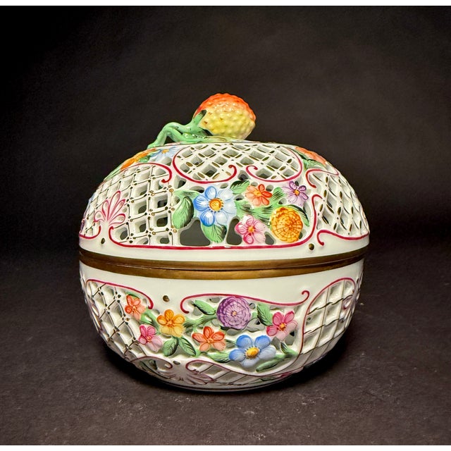 Rococo Mid 20th Century Herend Hand-Painted Pierced Porcelain Covered Box With Floral Decoration For Sale - Image 3 of 9