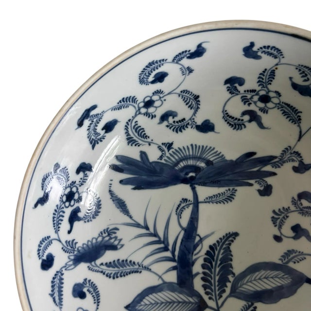Antique Chinese Ming Dynasty Blue White Porcelain Lotus Flower Motif Bowl For Sale - Image 4 of 6