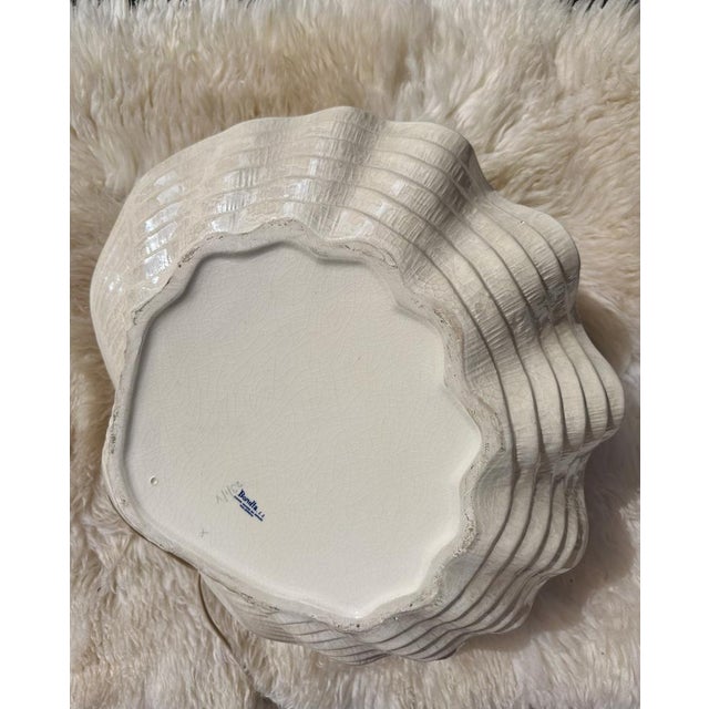 White Pearly Glazed Ceramic Lamps in the shape of a Shell by Bon Día, 1960s, Set of 2 For Sale - Image 8 of 18