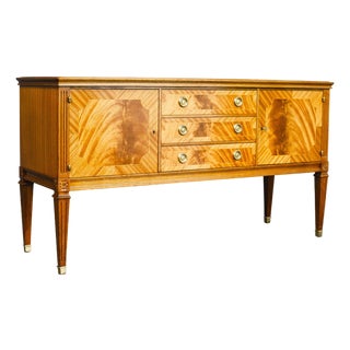 English Style Sideboard in Mahogany For Sale