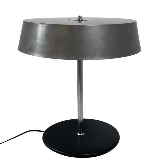 Mid-Century Modern Table Lamp with Black Base, Gray Shade & Chrome Upright For Sale - Image 5 of 11