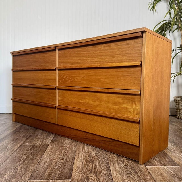 Mid 20th Century Mid-Century Modern Jesper Mobelfabrik Danish Teak 8-Drawer Dresser, Attributed For Sale - Image 5 of 8