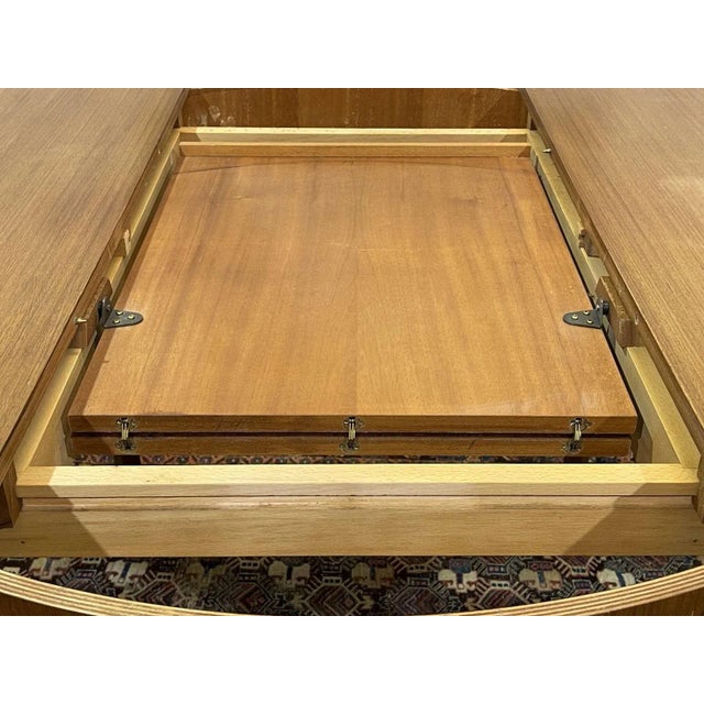Wood English Round Table with Butterfly Extension, 1970s For Sale - Image 7 of 13