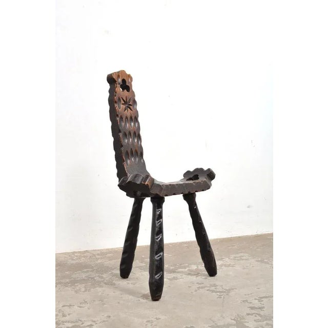 Spanish Brutalist chair made of elm wood with a beautiful patina! Beautifully crafted and a real eye-catcher in your...