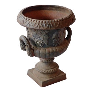 Vintage Garden Urn - Cast Iron Grapevine Design For Sale