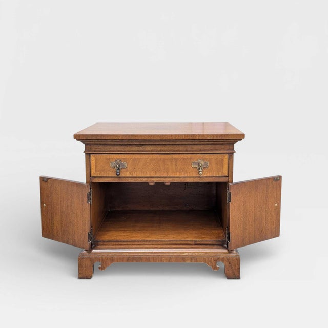 Pair of Thomasville Mid-Century Wood Nightstands For Sale - Image 14 of 18