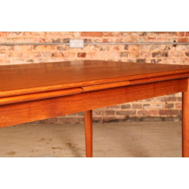 1960s Large Mid-Century Danish Extendable Teak Dining Table from AM Mobler, 1960s For Sale - Image 5 of 11