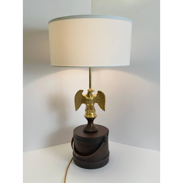 1950s Federal Style Eagle Table Lamp in Gilt Metal, 1950s For Sale - Image 5 of 11