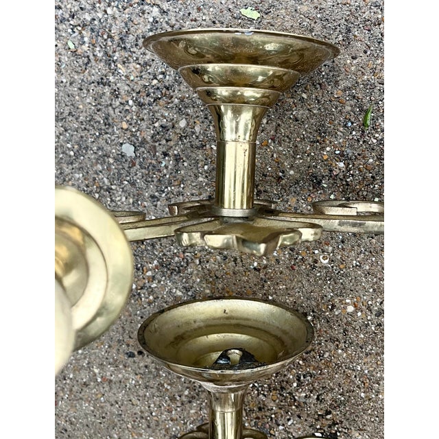 1970s French Fleur-De-Lis Pair of Wall Sconce Mounted Brass 4-Arm Candle Holders For Sale In Dallas - Image 6 of 12