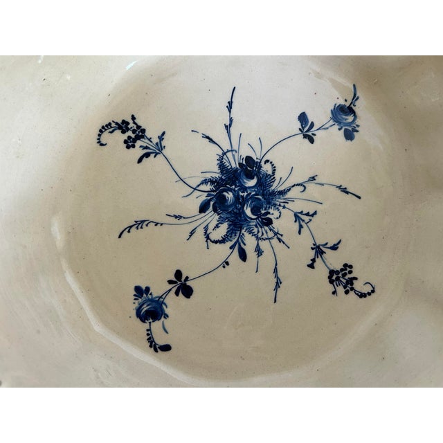 Italian Antique Italian Nove Agostinelli & Dal Prà Majolica Floral Reticulated Centerpiece Bowl, C. 1920s–1930s For Sale - Image 3 of 12