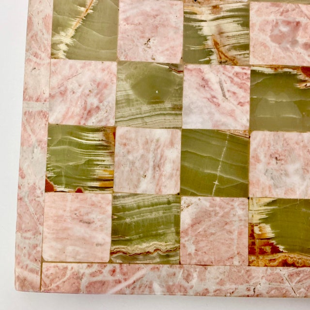 1970s Vintage Italian Mediterranean Hand Carved Pink Marble & Sage Onyx Chess Set - 33 Pieces For Sale - Image 16 of 16