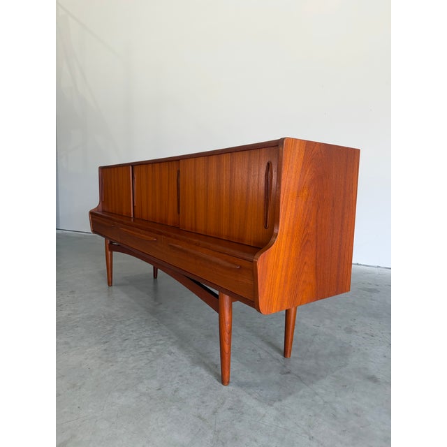Mid Century Danish Modern Low Teak Credenza Sideboard For Sale - Image 9 of 12