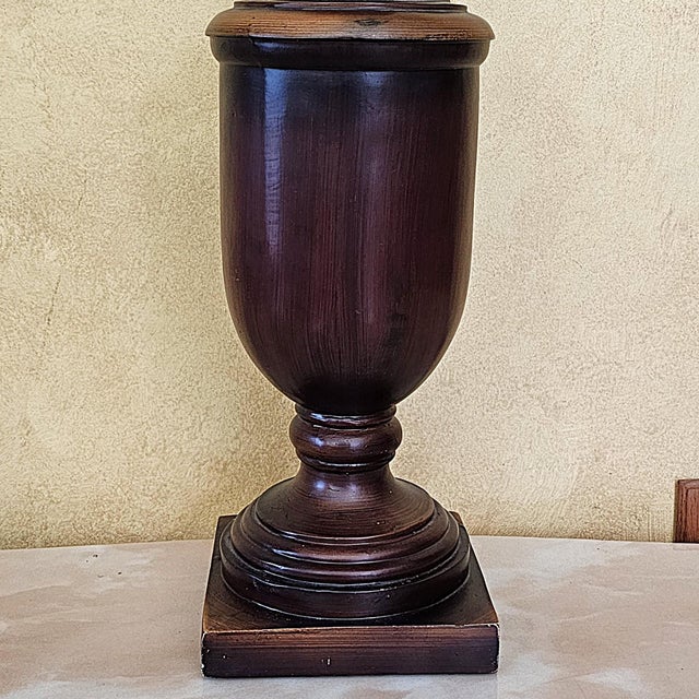 Vintage Traditional Wood-Look Urn Table Lamp With Floral Botanical Shade For Sale - Image 10 of 18