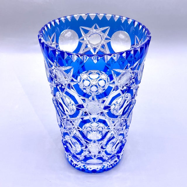 Art Deco Blue Cut-to-Clear Crystal Constellation Vase by Steven & Williams, 1930s For Sale - Image 4 of 18