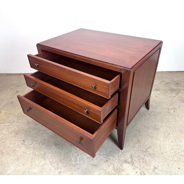 Baker Furniture Company Vintage Barbara Barry / Baker Style Mahogany Commode / Side Table / Nightstand For Sale - Image 4 of 12