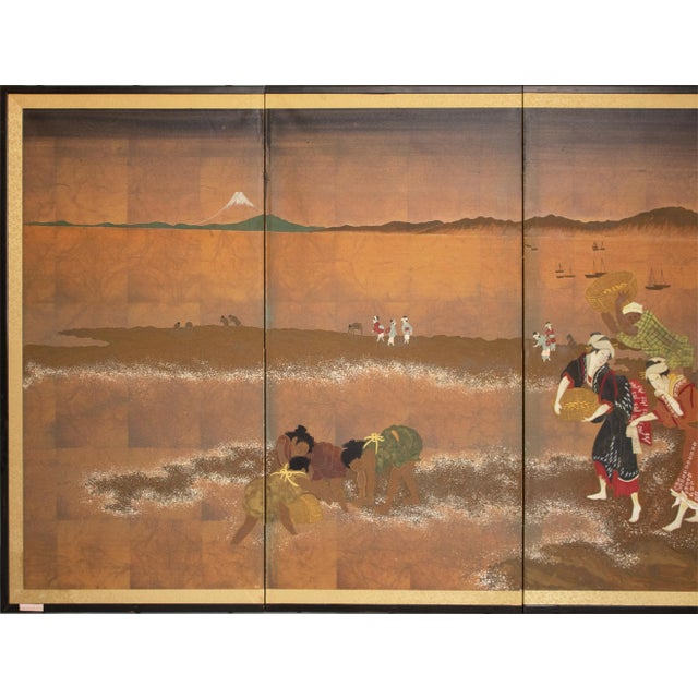 Stunning vintage Japanese 4-panel folding screen (byobu) after Ukiyo-e woodblock print by Hokusai. Signed: 潮干狩...