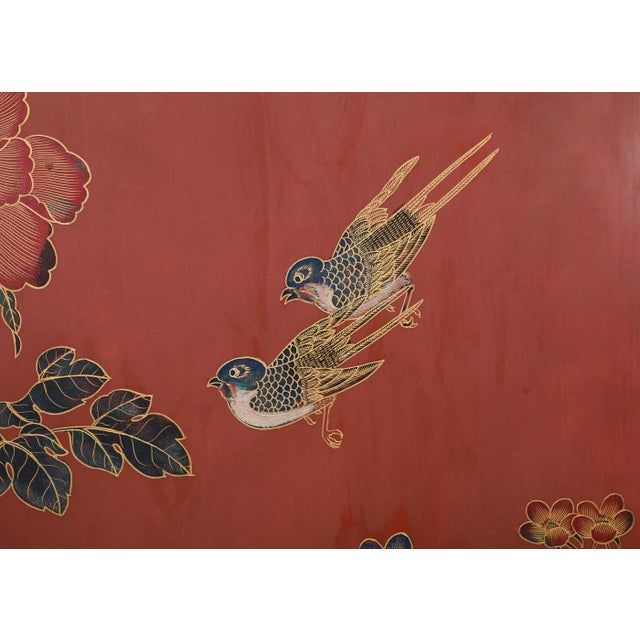 Chinese Export Four Panel Red Lacquered Chinoiserie Gilt Screen For Sale - Image 13 of 18