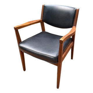 Vintage Alma Desk Co. Mid-Century Modern Walnut & Black Vinyl Armchair For Sale