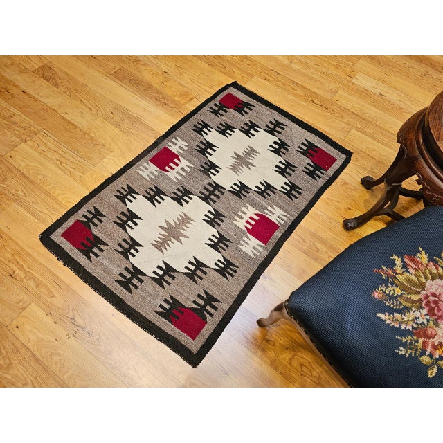Vintage Native American Navajo Rug, Handwoven Wool, Allover Pattern, Ivory & Gray, 3x4 For Sale - Image 11 of 13