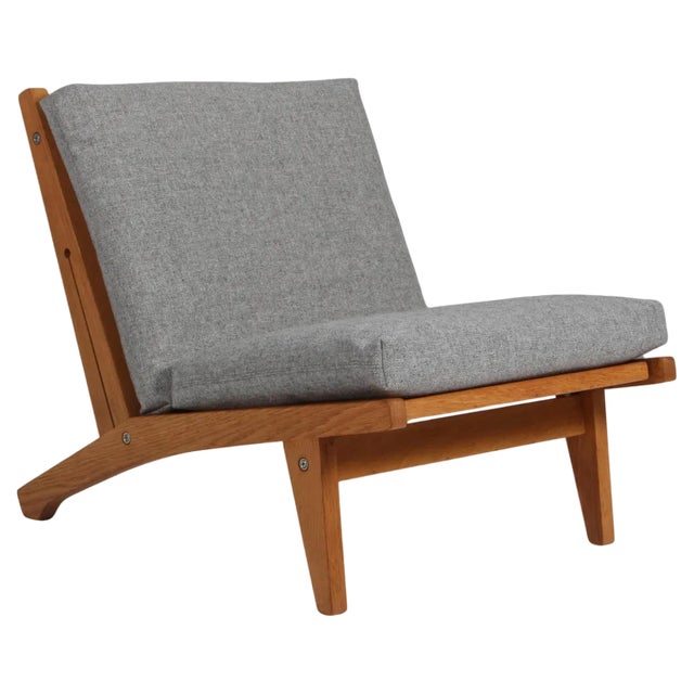 Model Ge-370 Lounge Chair by Hans J. Wegner for Getama, 1960s For Sale
