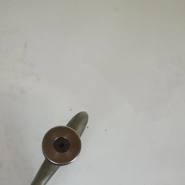 Vintage Fipper Coffee Table in Glass and Aluminum attributed to Matthew Hilton for SCP, 1980s For Sale - Image 4 of 12