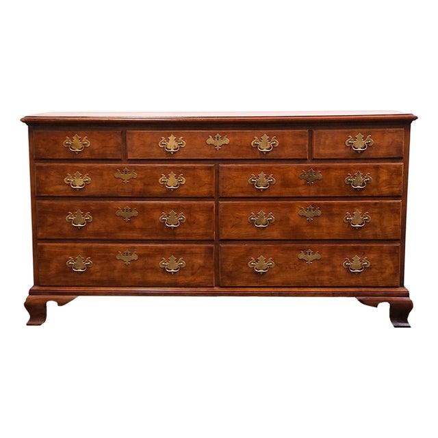 Henredon Furniture Solid Mahogany Traditional Style 63" Double Dresser 5500-01 For Sale