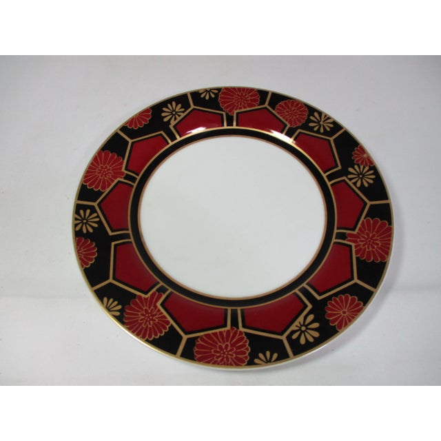1970s 1970s Fitz and Floyd Kuruma Pattern Porcelain Dinnerware Service for Six- 30 Pieces For Sale - Image 5 of 9