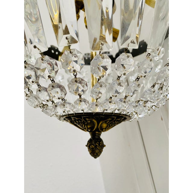 Metal 1960s Vintage French Brass Fleur De Lis Hollywood Regency Crystal Pendant For Sale - Image 7 of 13