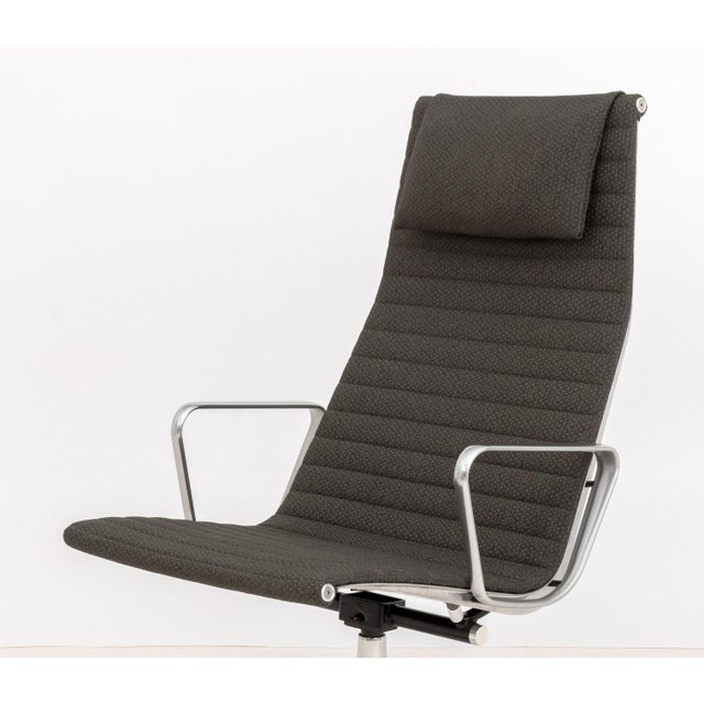 Early 21st Century Eames for Herman Miller Ea124 Aluminum Group Chair For Sale - Image 5 of 9