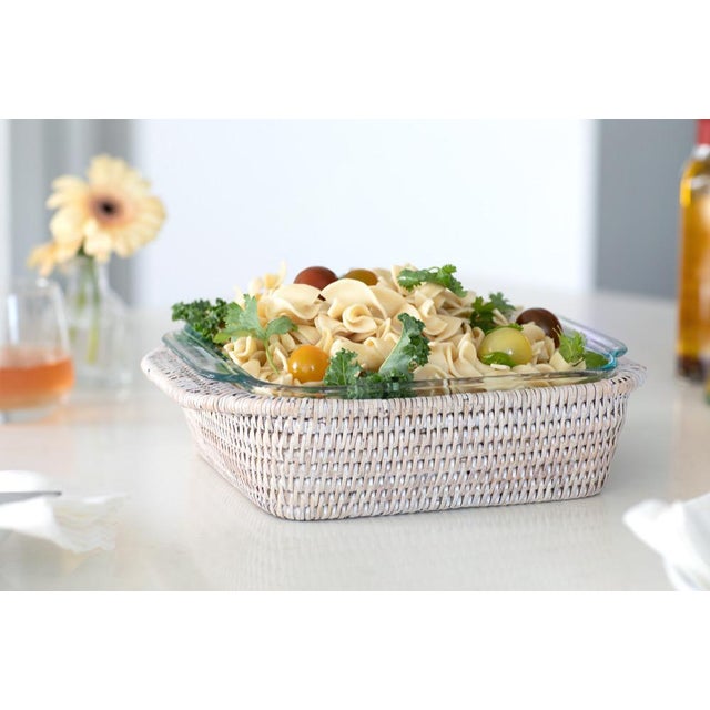 Our Square Baker Basket with Pyrex will fast become a staple in your kitchen. Use it to showcase your best dishes. This...