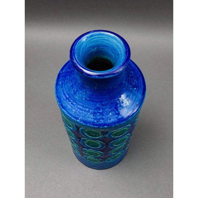 Mid 20th Century Bitossi Italy Aldo Londi Rimini Blue Glazed Circles Art Pottery Vase For Sale In Miami - Image 6 of 8