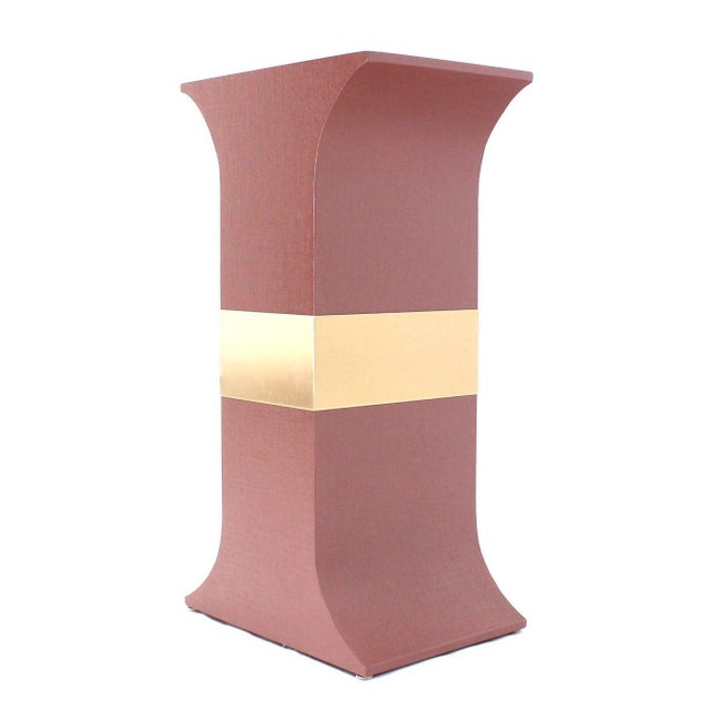 Metal Grasscloth Wrapped Three Mid Century Modern Pink Lacquer Brass Trim Pedestals For Sale - Image 7 of 9