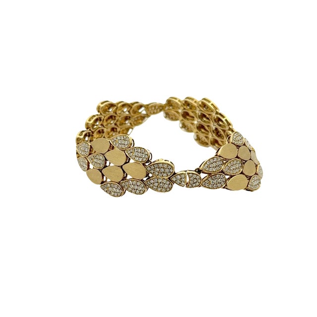 Early 21st Century Modern Diamond 18k Yellow Gold Link Bracelet For Sale - Image 5 of 6