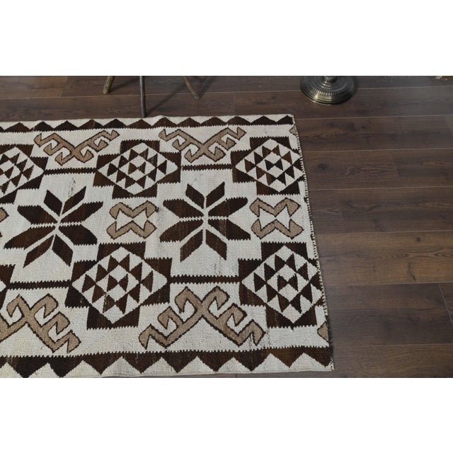 1970s Vintage Turkish Oushak Handmade Wool Cotton Beige Runner Rug For Sale - Image 9 of 11
