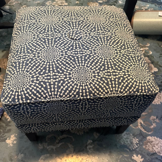 Ethan Allen Square Geometric Sunburst Medallion Ottoman For Sale - Image 12 of 12